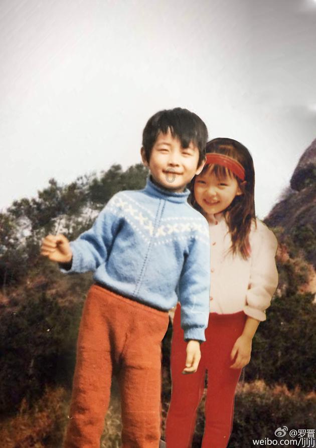 困在俱乐部的少女